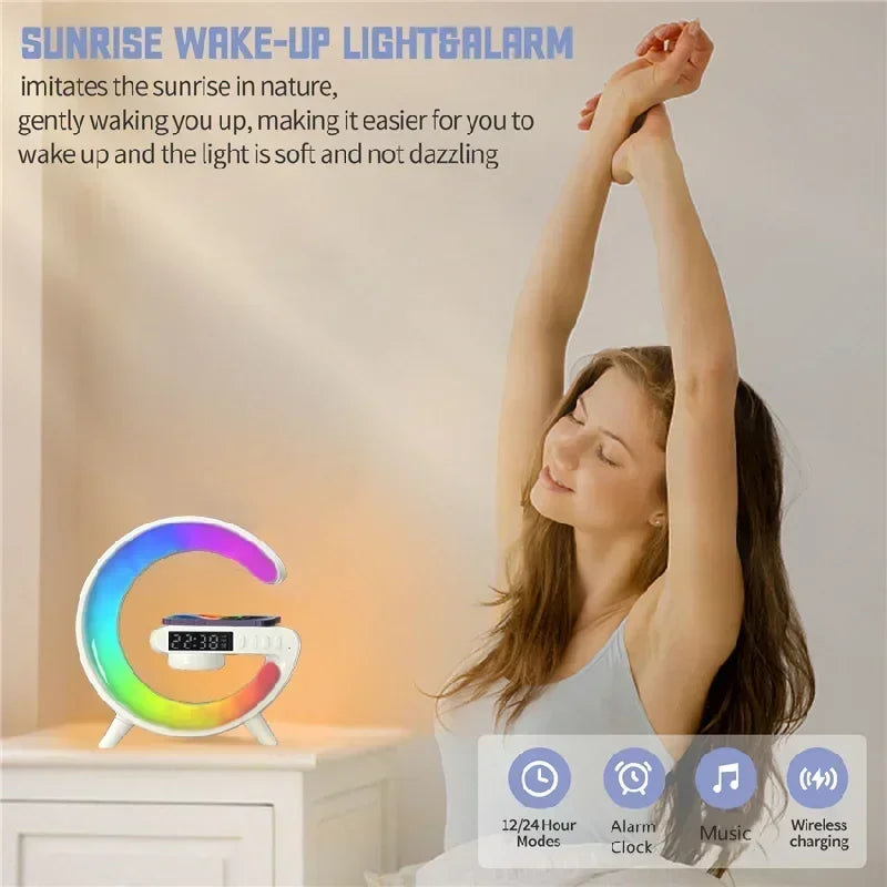 Multifunctioneel Draadloos Oplaadstation met RGB LED - Wekker, Speaker & Nachtlampje - 3-in-1 Charging Dock